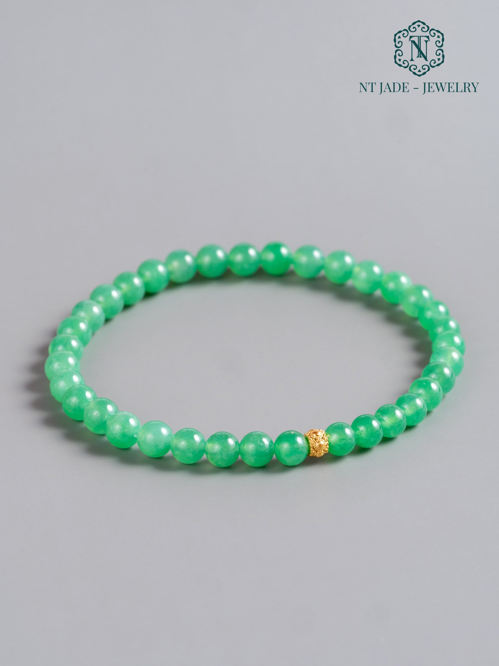 Vòng tay phỉ thúy hạt nhỏ sắc lục dương ngọt